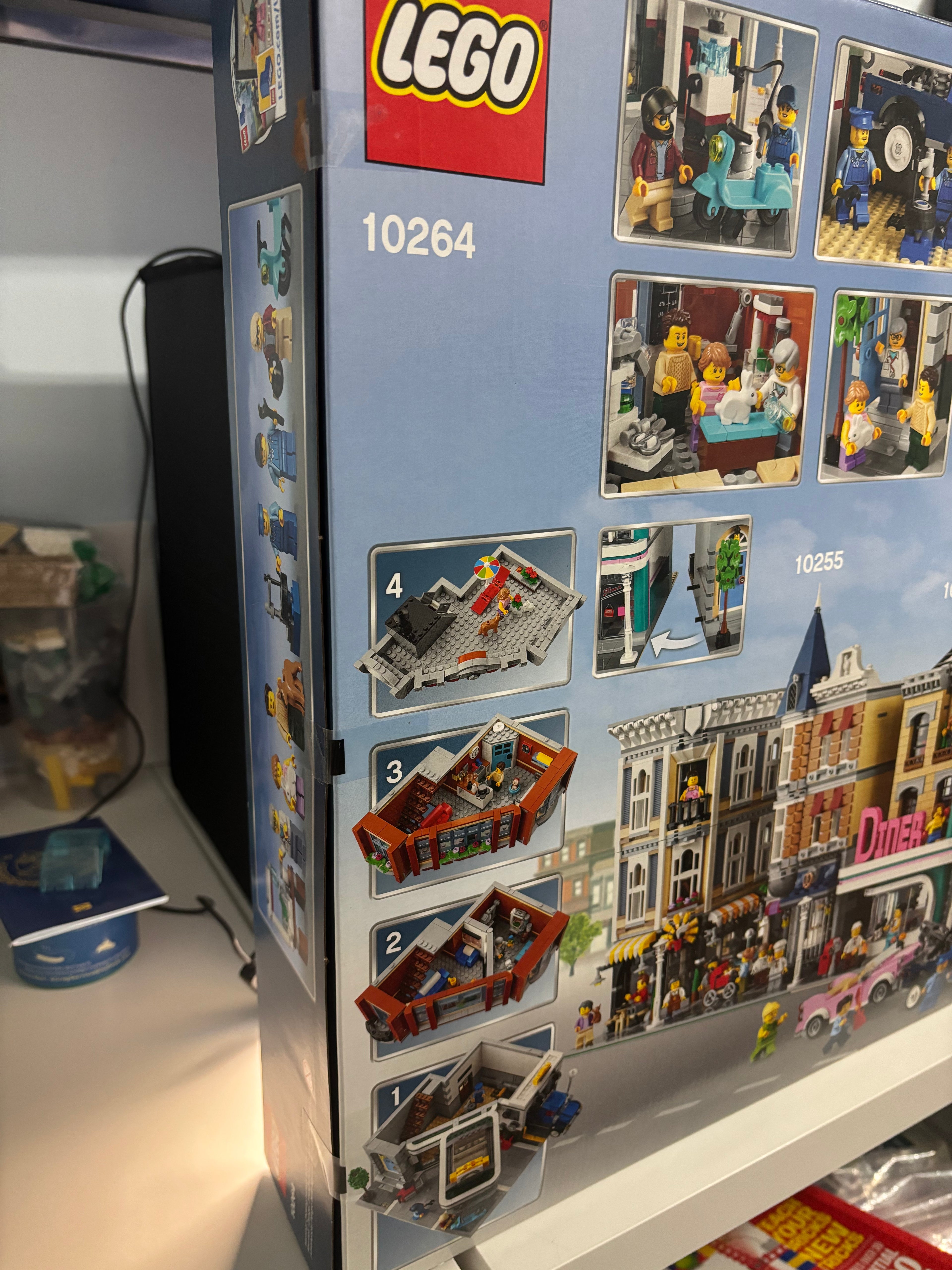 Creator Expert #10264 - Corner Garage
