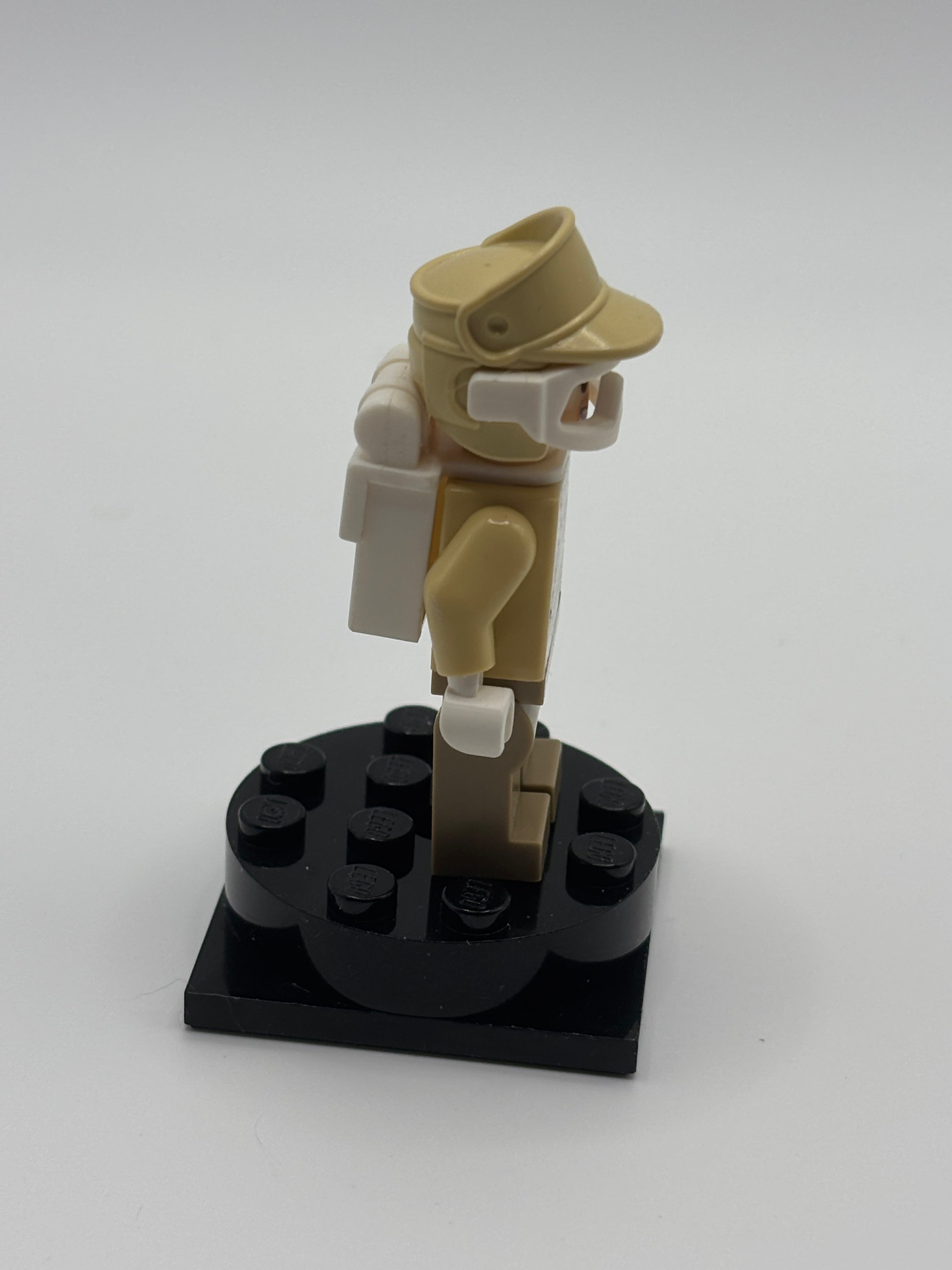 Hoth Rebel Trooper Tan Uniform (Stubble) - sw0462