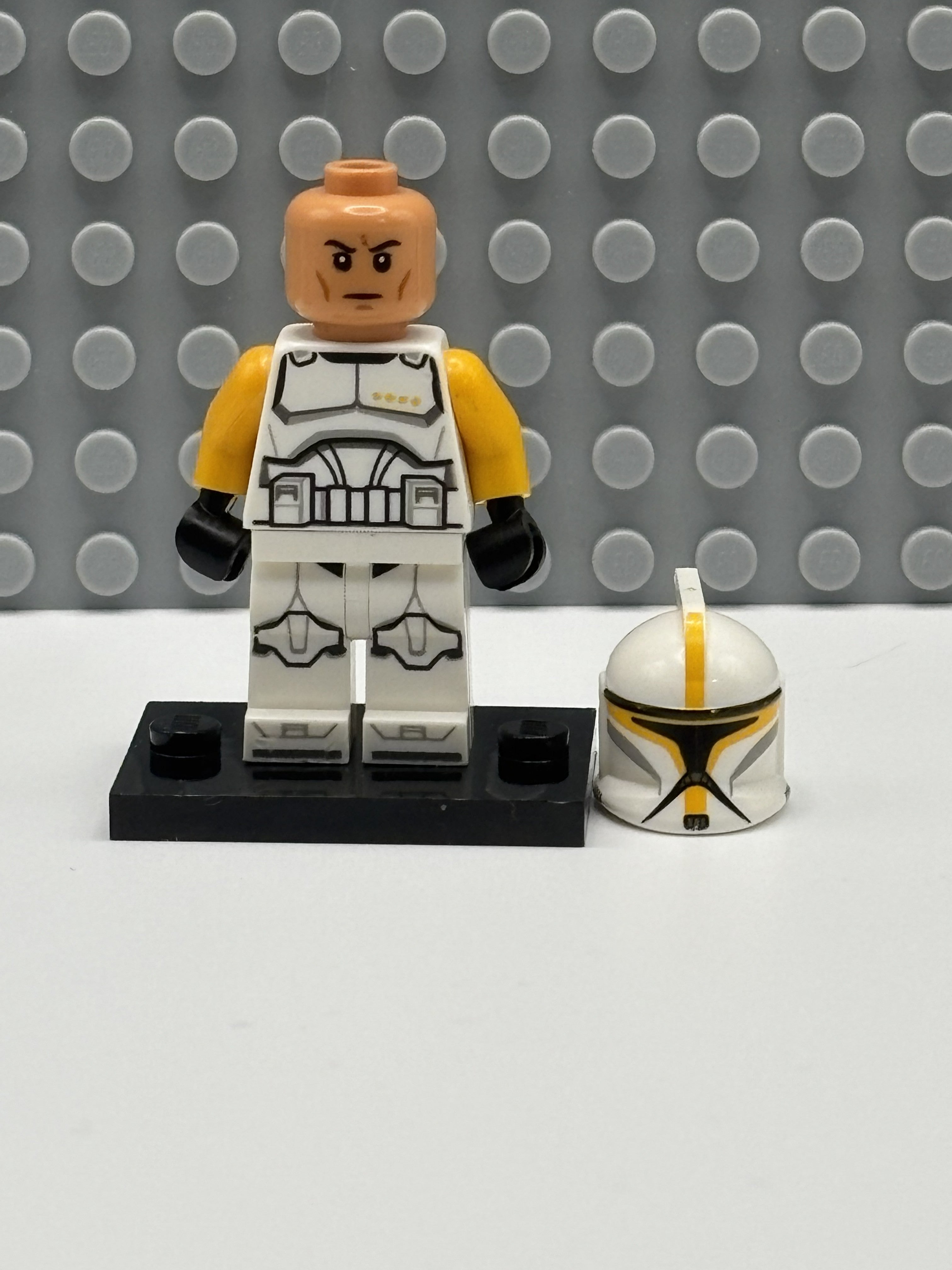 Clone Trooper Commander (Phase 1) - sw1146