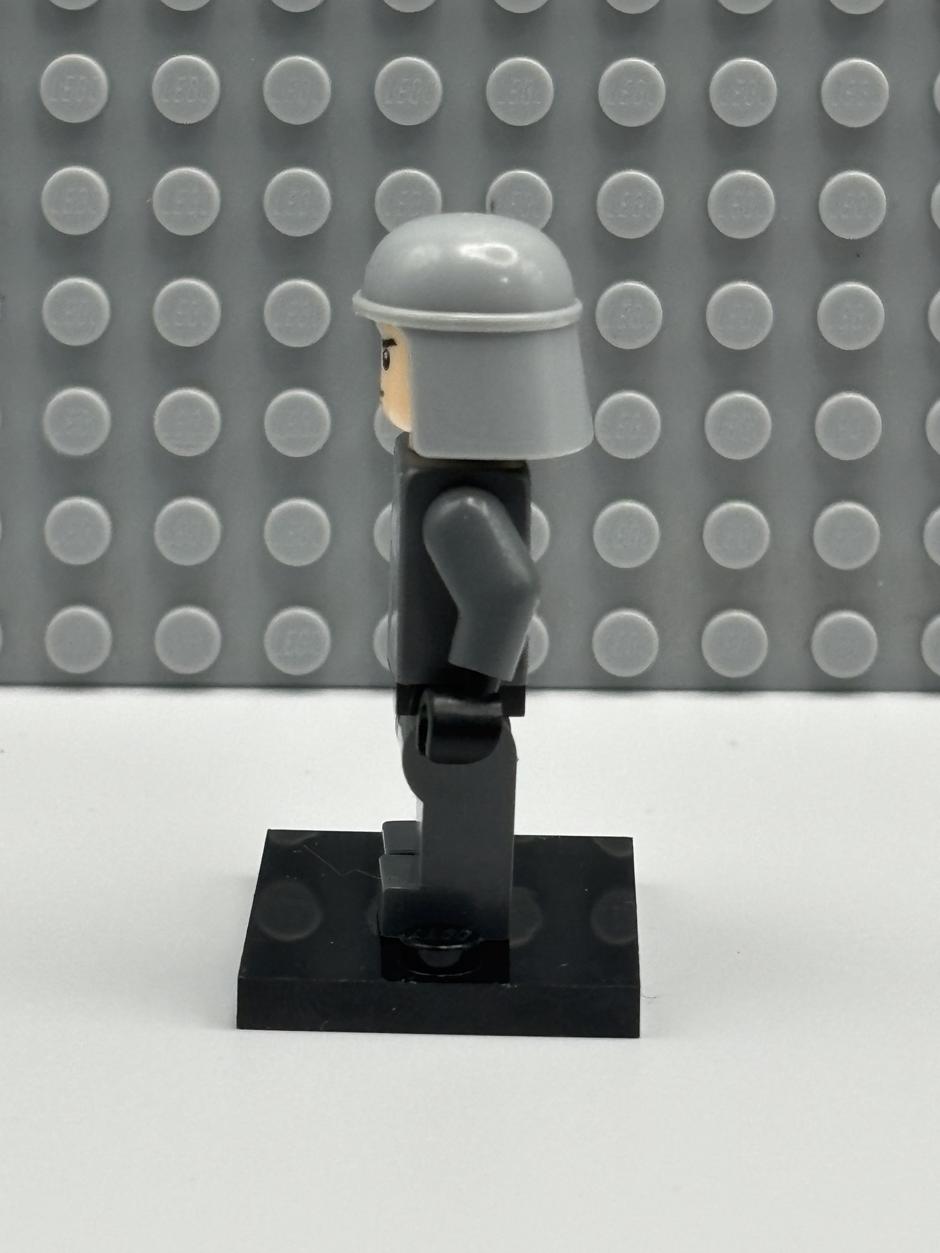 Imperial Officer with Battle Armor - sw0261