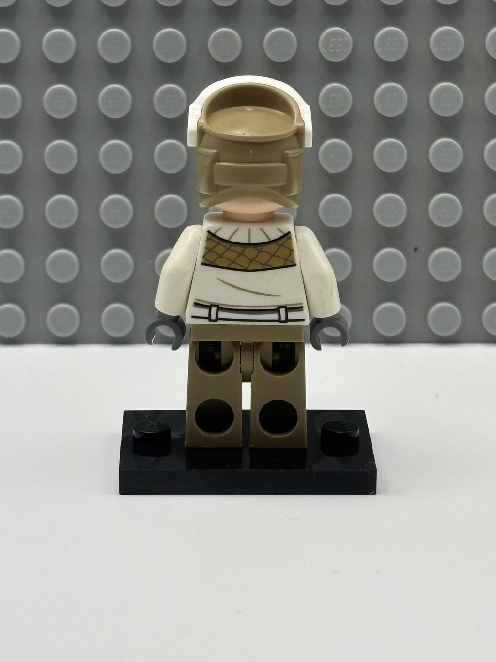 Hoth Rebel Trooper White Uniform - sw1015