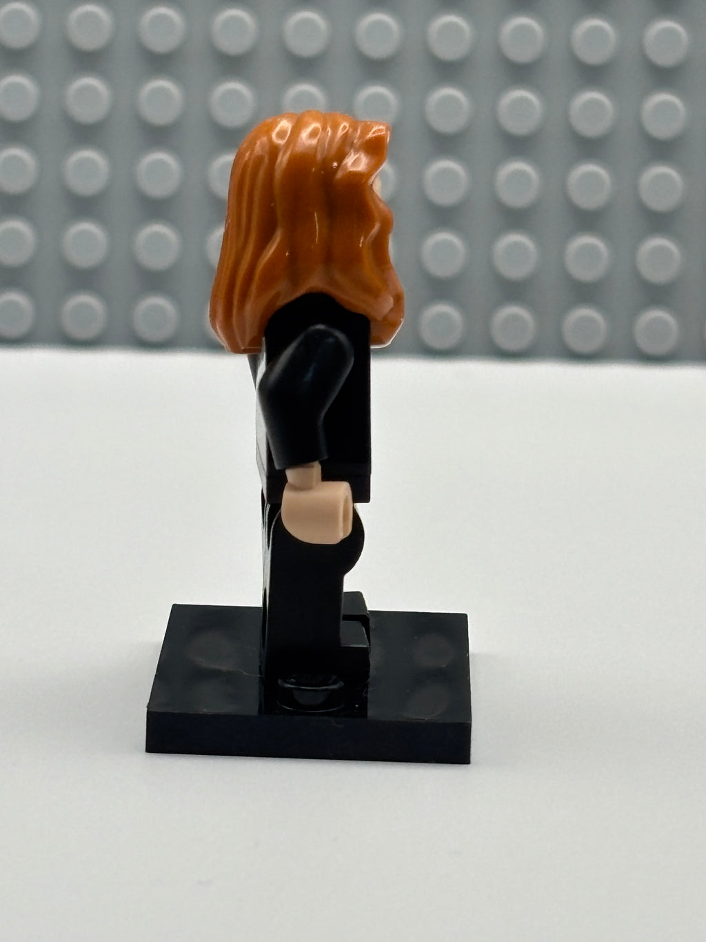 Pepper Potts - Black Suit, Hair over Shoulder - sh0926