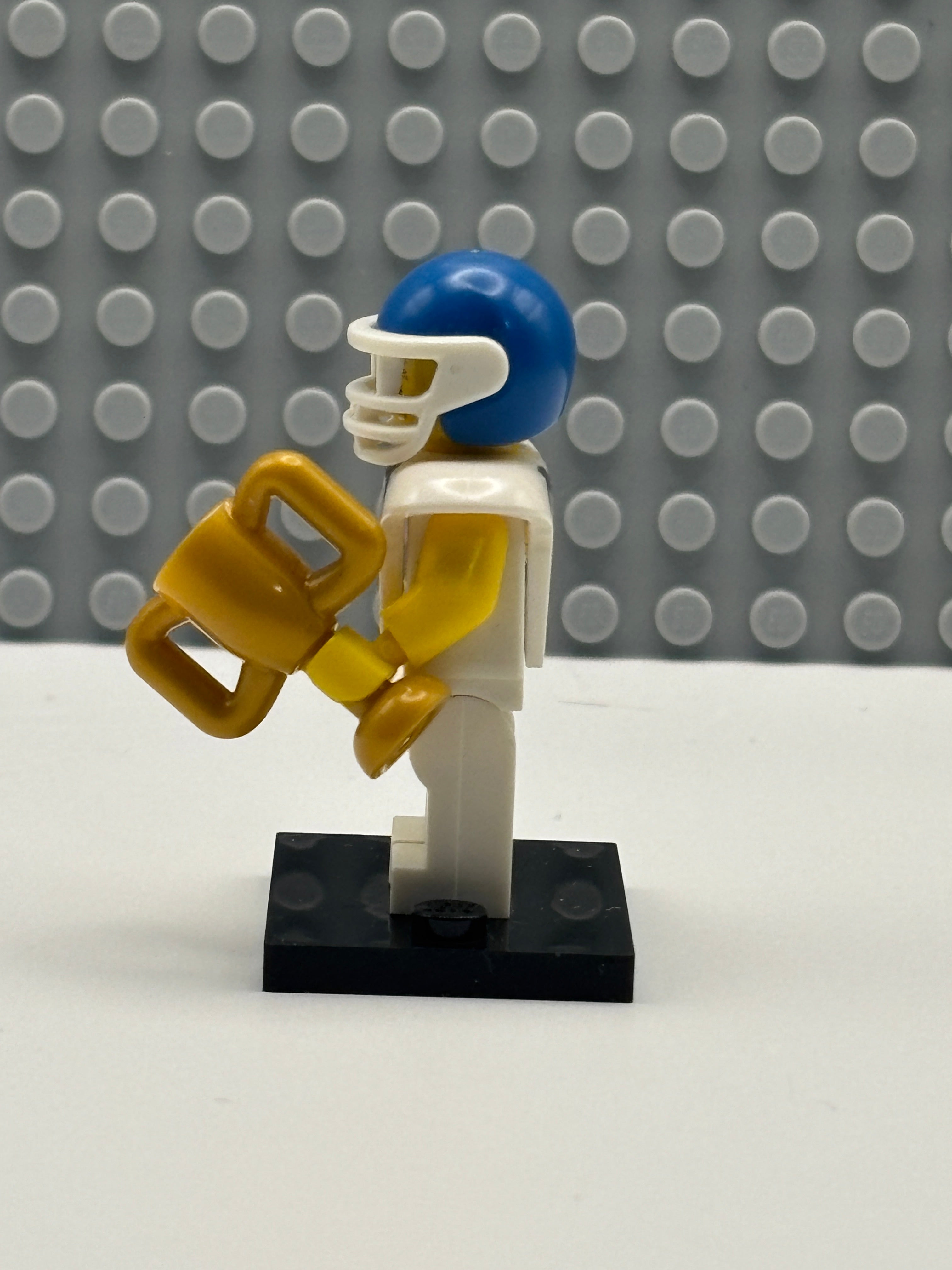 Football Player - col08-5