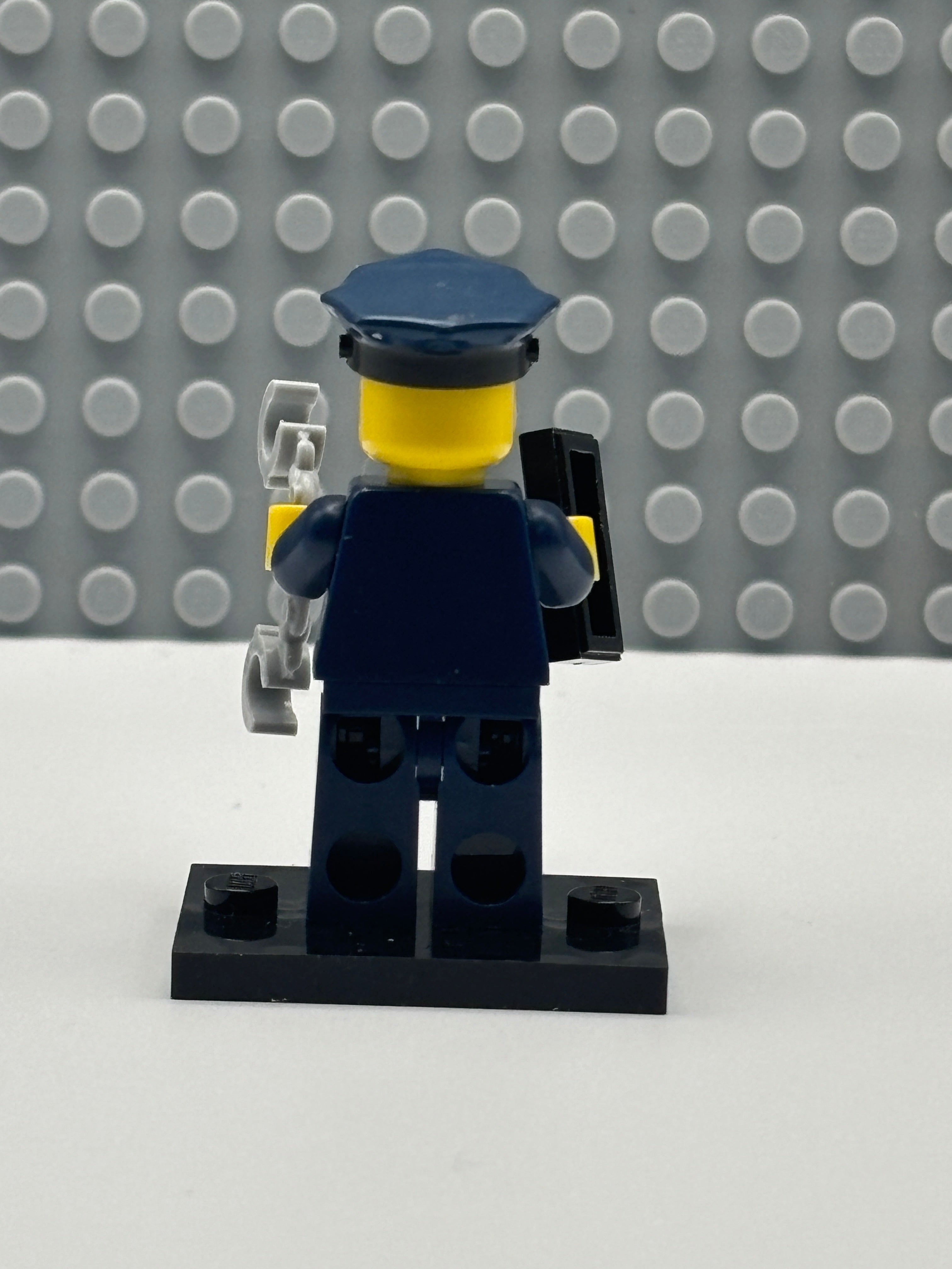 Policeman - col09-6