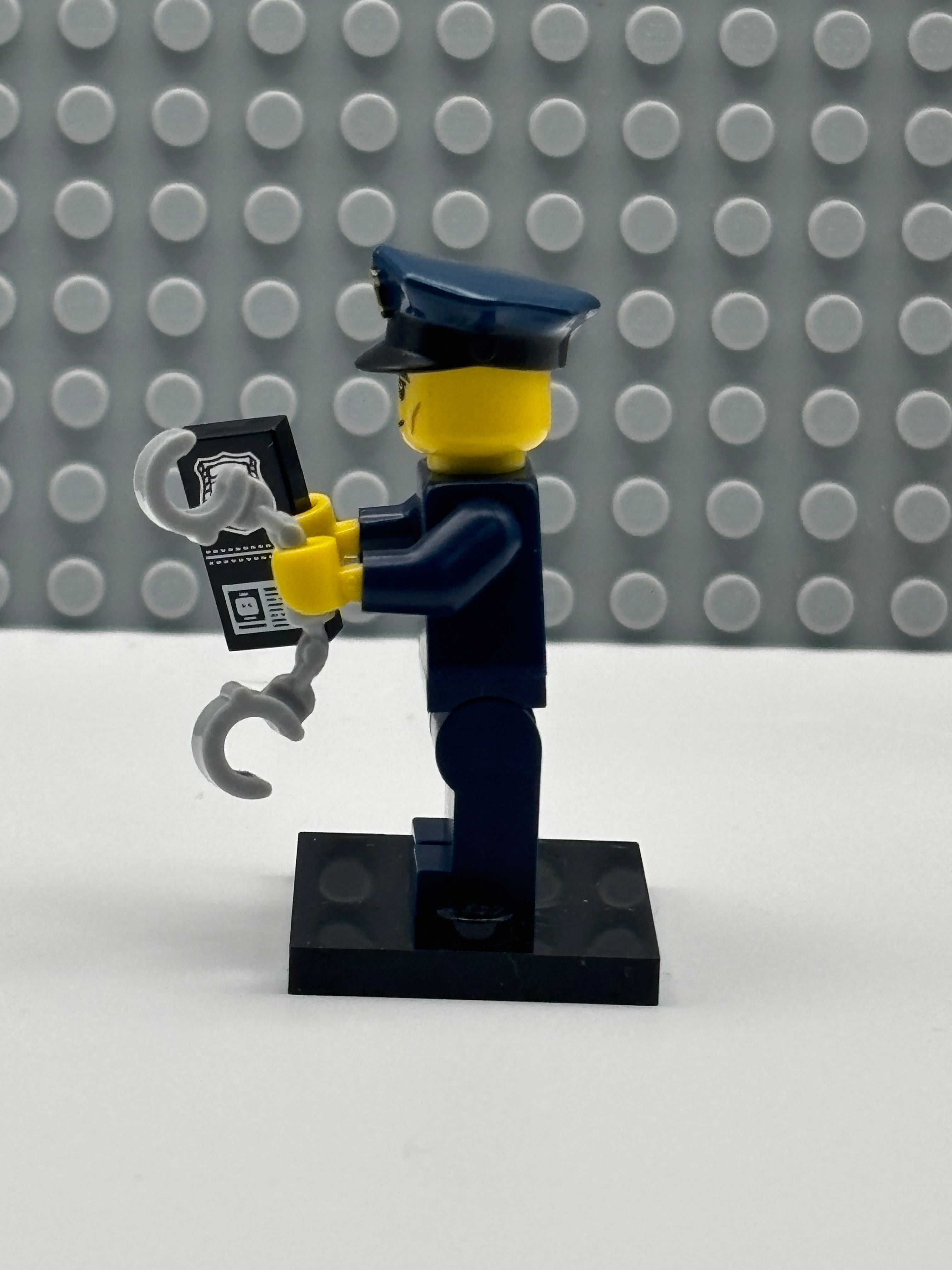 Policeman - col09-6