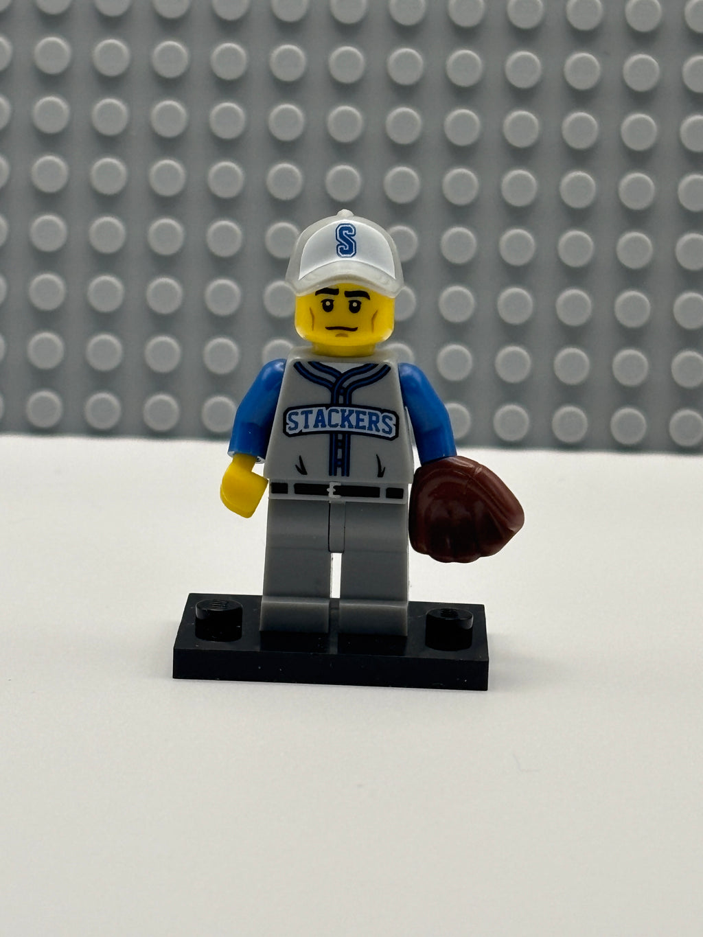 Baseball Fielder - col10-13