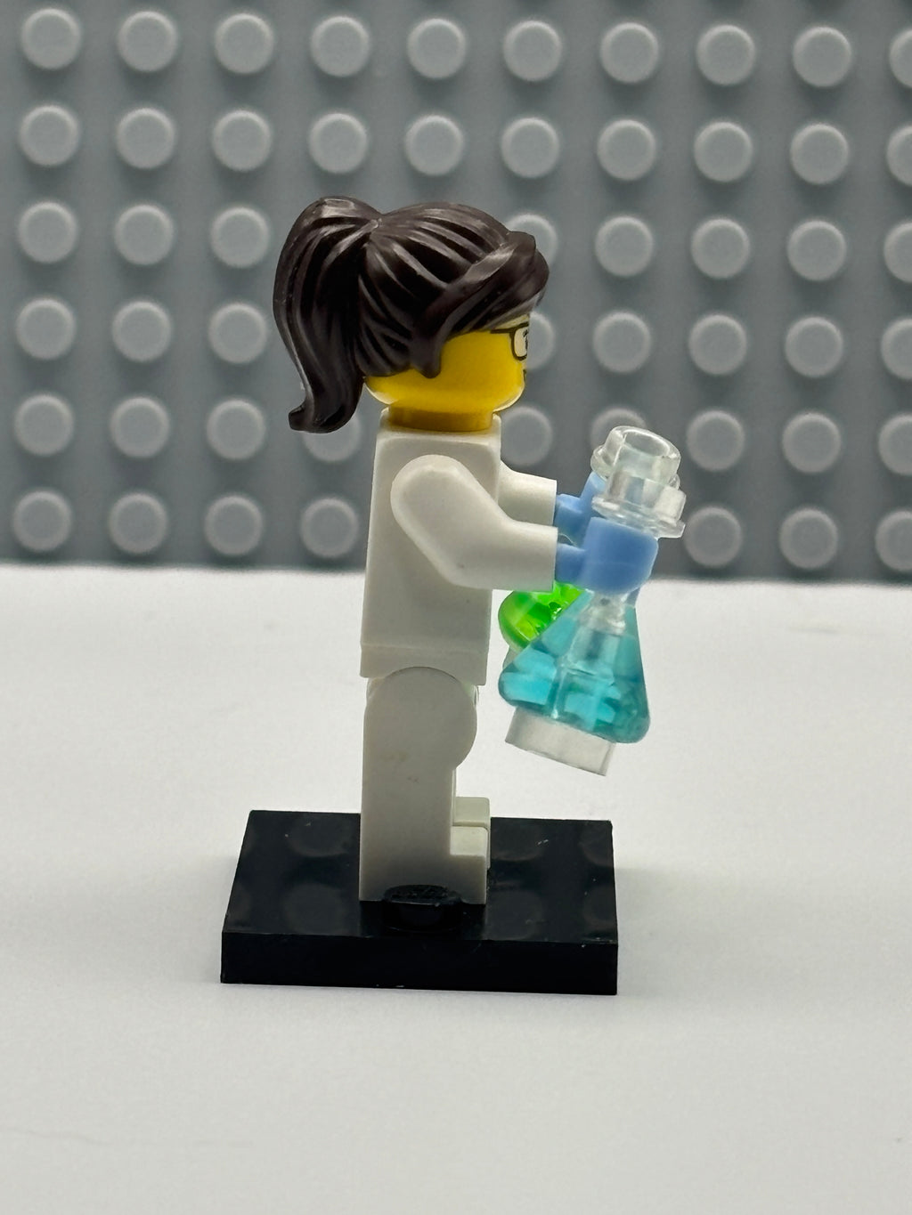 Scientist - col11-11