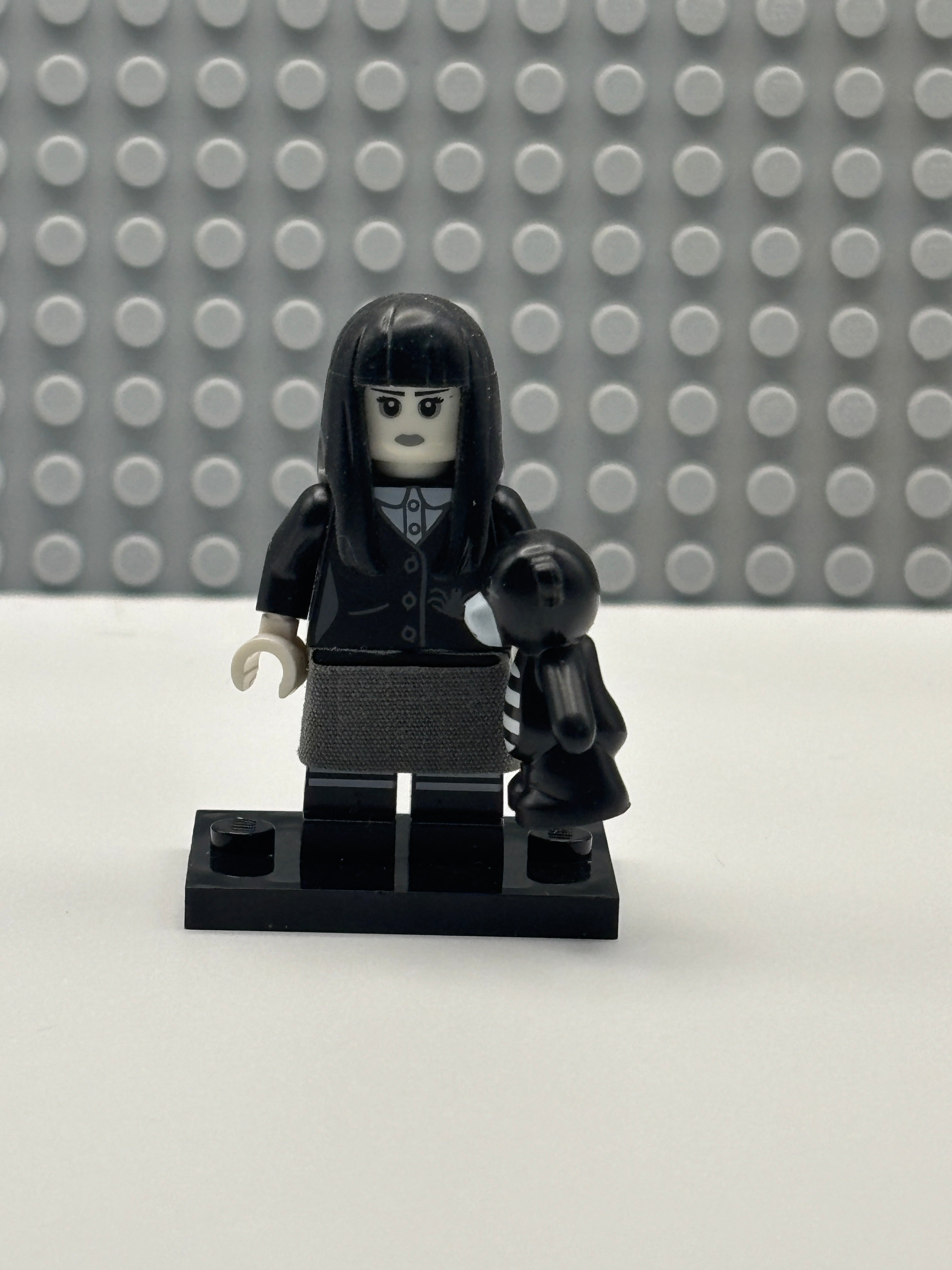 Spooky Girl - col12-16