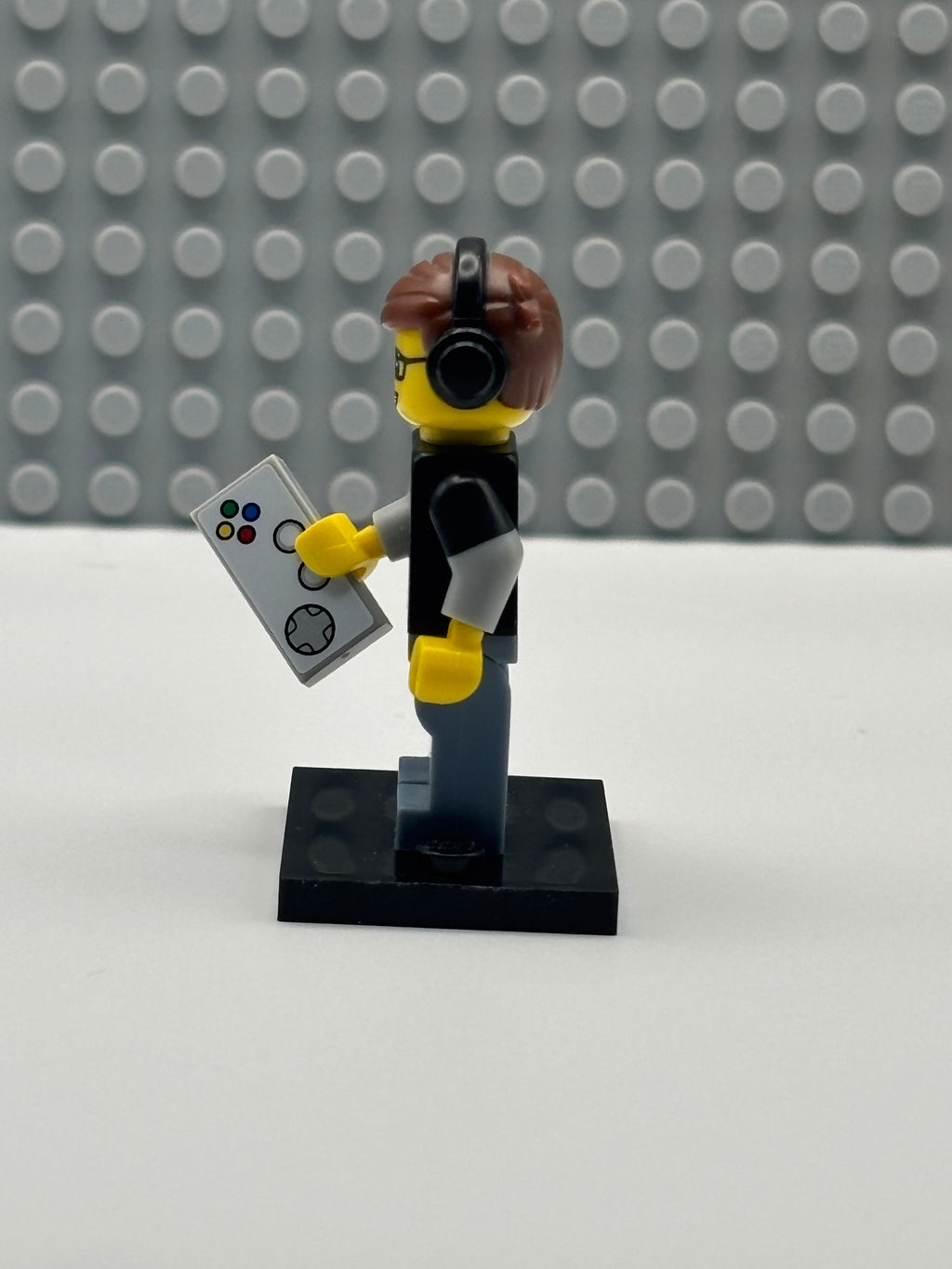 Video Game Guy - col12-4
