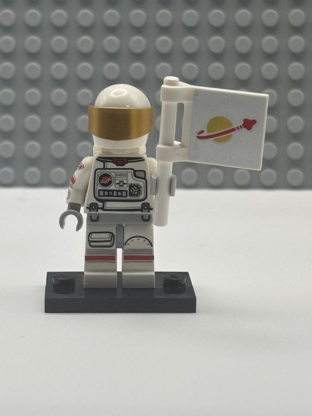 Astronaut - col15-2