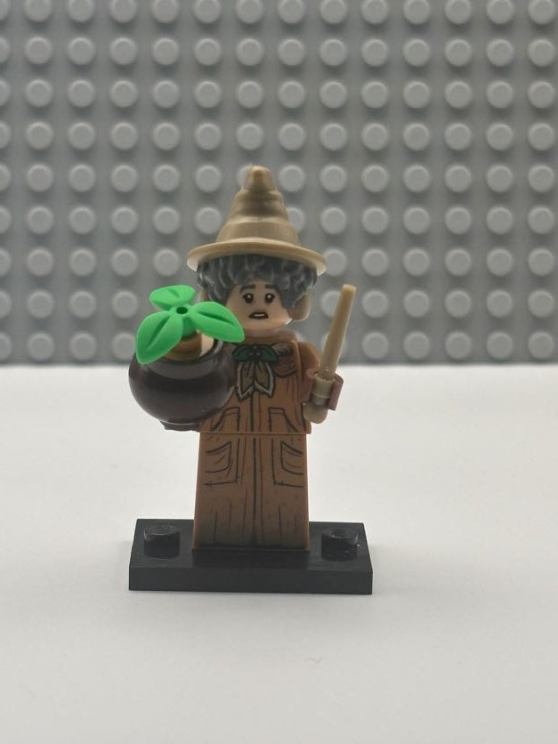 Professor Pomona Sprout - colhp2-15