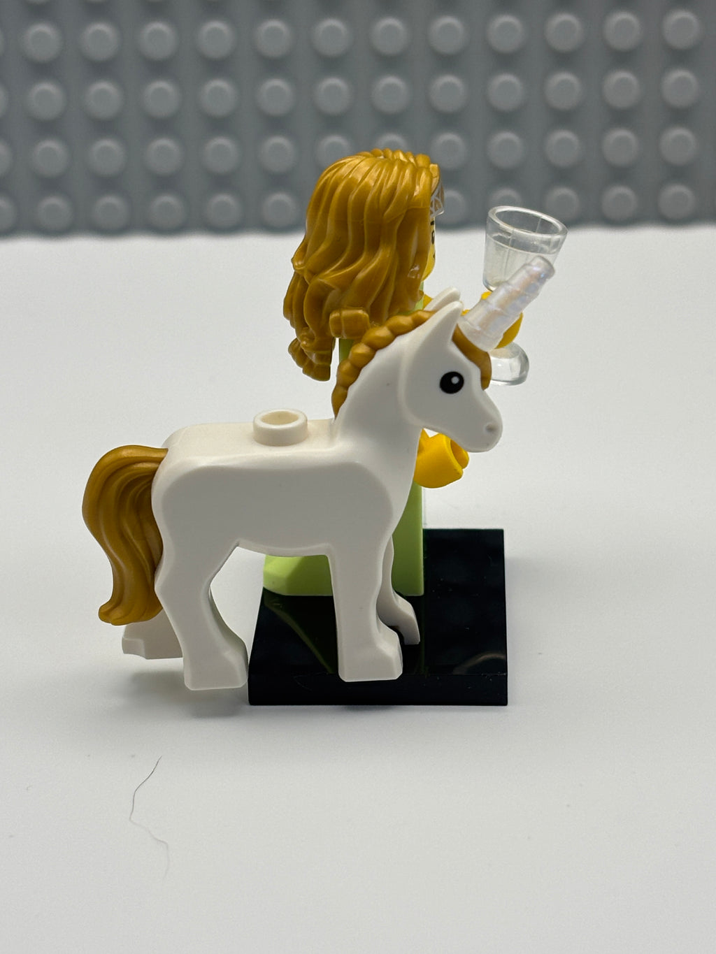 Unicorn Elf - Col29-12