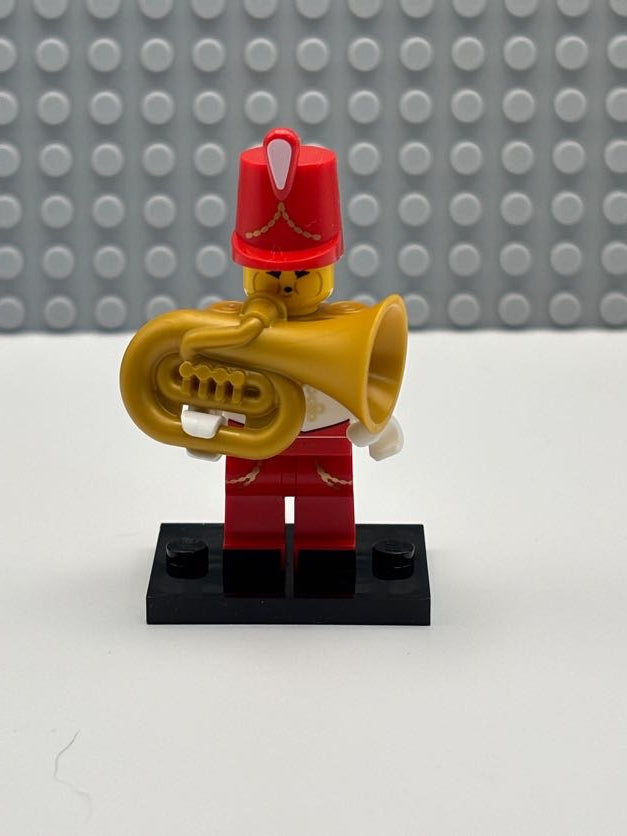 Tuba Player - col29-8 / col480