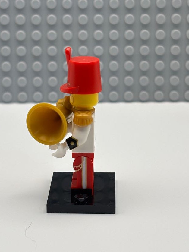 Tuba Player - col29-8 / col480